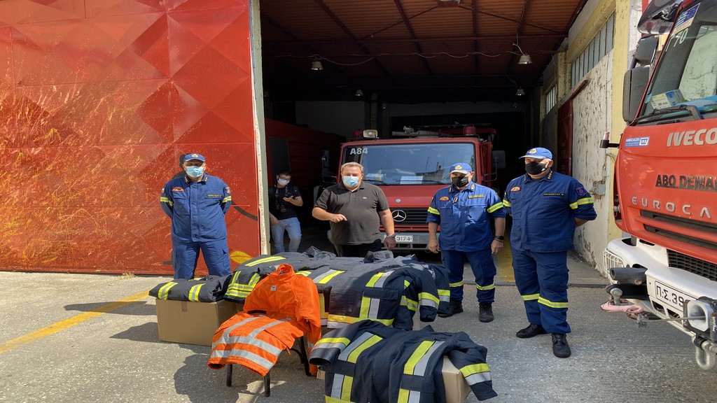 Παράδοση στολών στην Πυροσβεστική Κομοτηνής στο πλαίσιο της Ελληνογερμανικής Φιλίας Παράδοση στολών στην Πυροσβεστική Κομοτηνής στο πλαίσιο της Ελληνογερμανικής Φιλίας