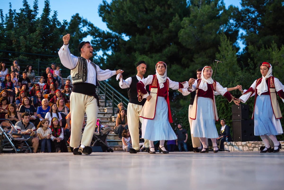 Η διδασκαλία Δημοτικών Χορών στην Ελλάδα απέκτησε και επίσημα δομή (Π.Ε.Δ.ΔΗ.Χ)