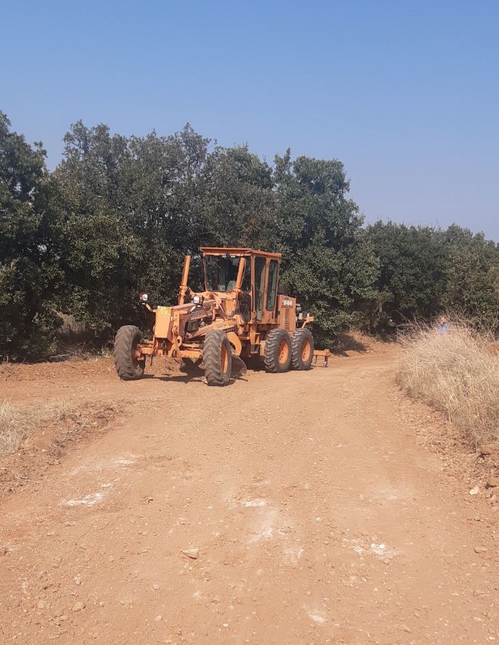 Συνεχίζονται οι συντηρήσεις αγροτικής οδοποιίας στο  Δήμο Μαρωνείας-Σαπών