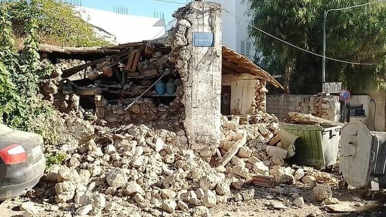 Σεισμός στην Κρήτη: Νεκρός ο πατέρας, τραυματίας ο γιος στο εκκλησάκι που κατέρρευσε στο Αρκαλοχώρι