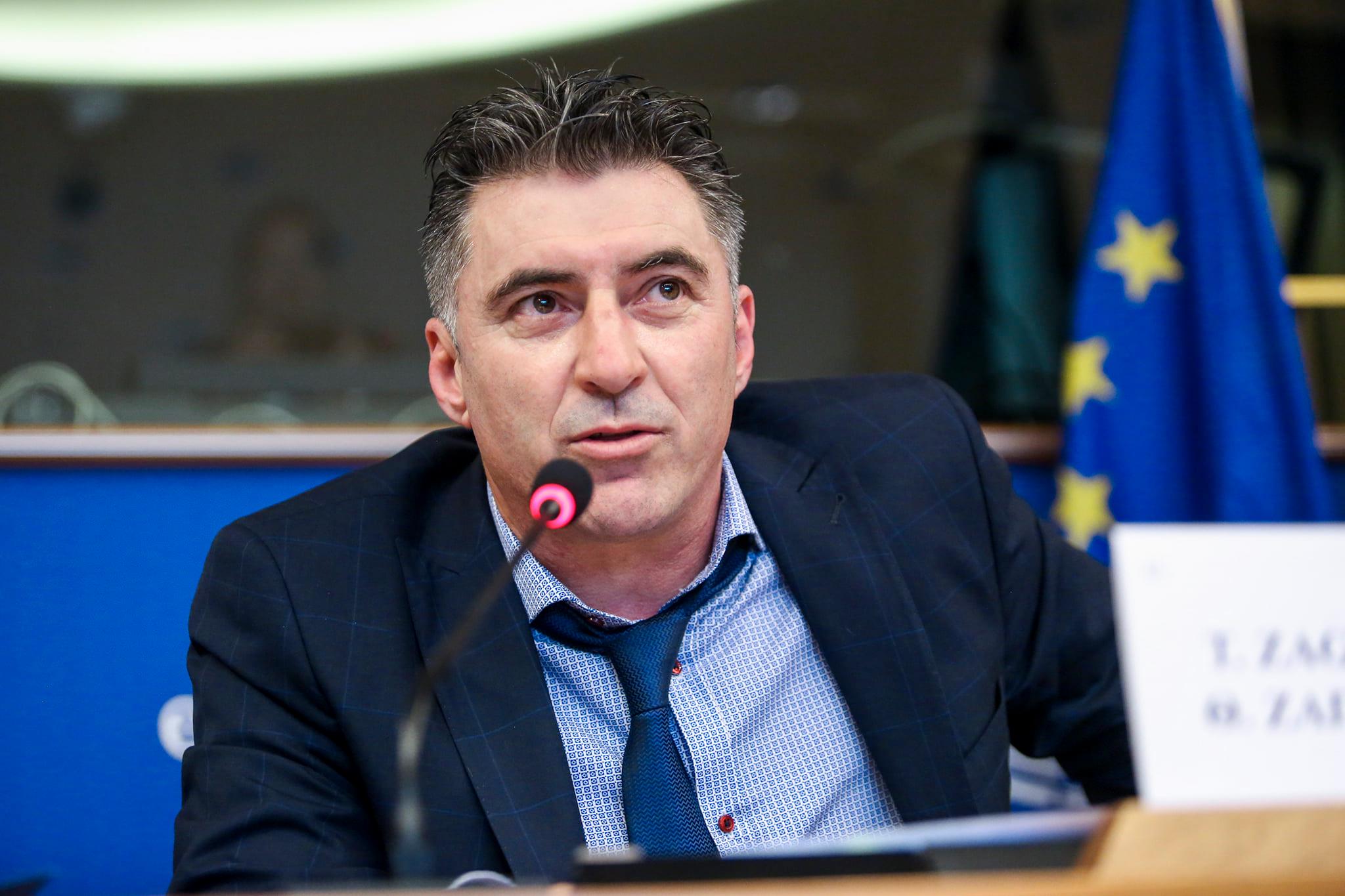 Θόδωρος Ζαγοράκης : «Δεν υπάρχουν καλοί και κακοί. Υπάρχουν μόνο ένοχοι» Θόδωρος Ζαγοράκης : «Δεν υπάρχουν καλοί και κακοί. Υπάρχουν μόνο ένοχοι»