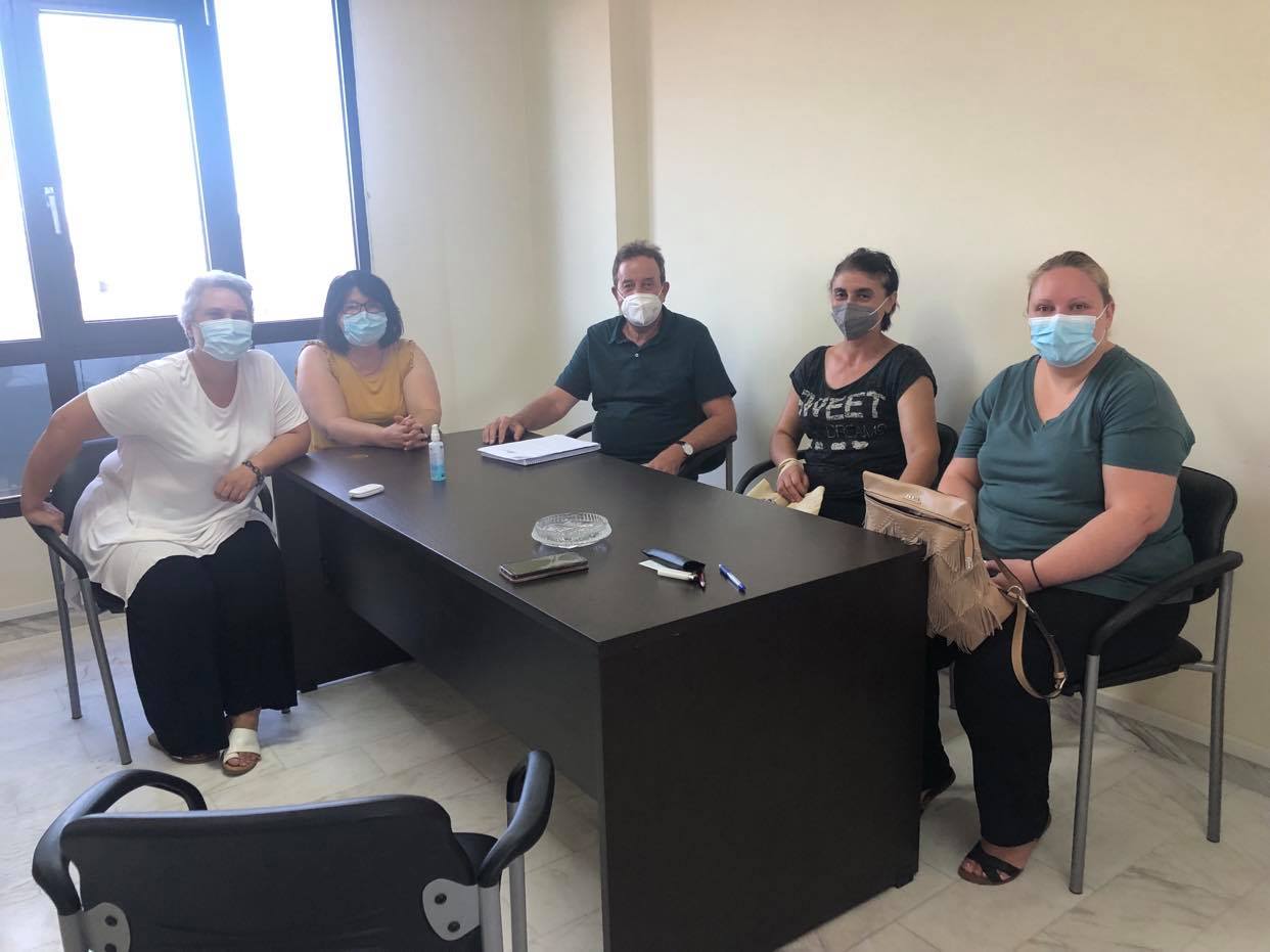 Συνάντηση βουλευτή Ροδόπης ΣΥΡΙΖΑ Δημήτρη Χαρίτου με το σωματείο σχολικών καθαριστριών Ν.Ροδόπης Συνάντηση βουλευτή Ροδόπης ΣΥΡΙΖΑ Δημήτρη Χαρίτου με το σωματείο σχολικών καθαριστριών Ν.Ροδόπης