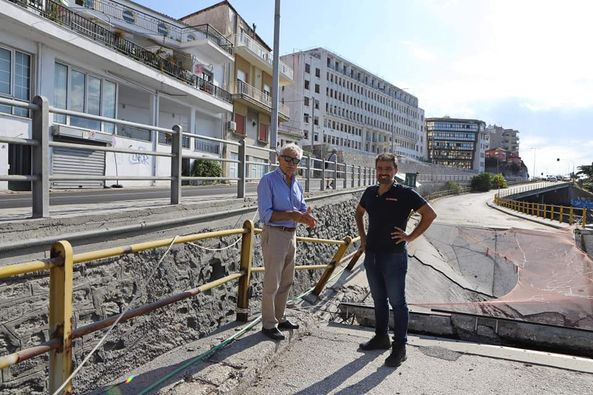 ΔΗΜΟΣ ΚΑΒΑΛΑΣ: Ολοκλήρωση των εργασιών διαπλάτυνσης τμήματος της οδού Αμερικανικού Ερυθρού Σταυρού ΔΗΜΟΣ ΚΑΒΑΛΑΣ: Ολοκλήρωση των εργασιών διαπλάτυνσης τμήματος της οδού Αμερικανικού Ερυθρού Σταυρού