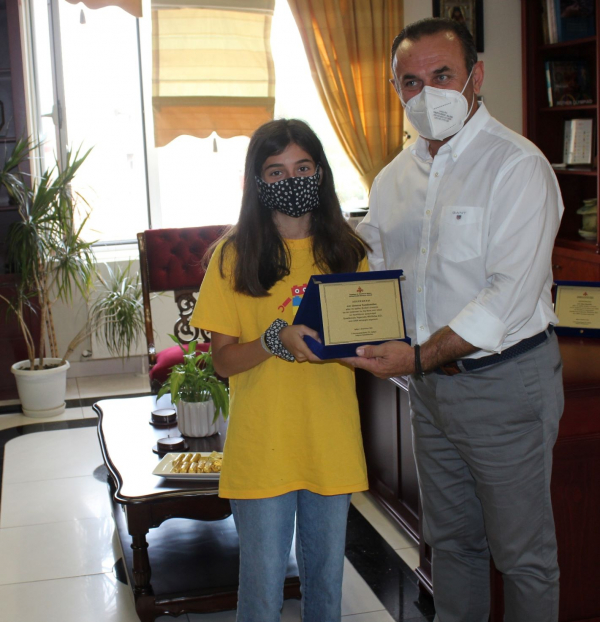 Βράβευση μαθητών δημοτικού που διακρίθηκαν στον Πανελλήνιο Διαγωνισμό Ρομποτικής WROHellas 2021 από τον Αντιπεριφερειάρχη Δράμας Βράβευση μαθητών δημοτικού που διακρίθηκαν στον Πανελλήνιο Διαγωνισμό Ρομποτικής WROHellas 2021 από τον Αντιπεριφερειάρχη Δράμας