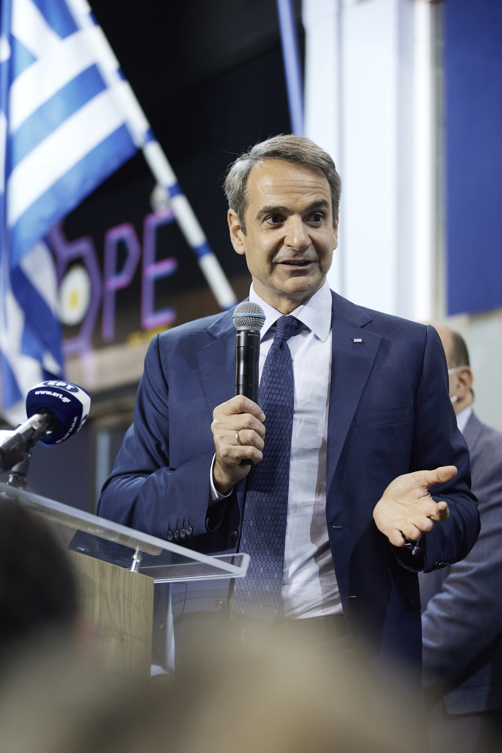 Κυριάκος Μητσοτάκης: «Η Νέα Δημοκρατία είναι ένα κόμμα βαθιά λαϊκό» Κυριάκος Μητσοτάκης: «Η Νέα Δημοκρατία είναι ένα κόμμα βαθιά λαϊκό»