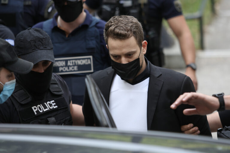 Γλυκά Νερά: Για πρώτη φορά στη δημοσιότητα το ηχητικό της κλήσης του πιλότου στην αστυνομία Γλυκά Νερά: Για πρώτη φορά στη δημοσιότητα το ηχητικό της κλήσης του πιλότου στην αστυνομία