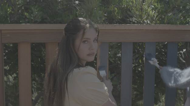 Το νέο album της Lana Del Rey είναι εδώ ! Το νέο album της Lana Del Rey είναι εδώ !