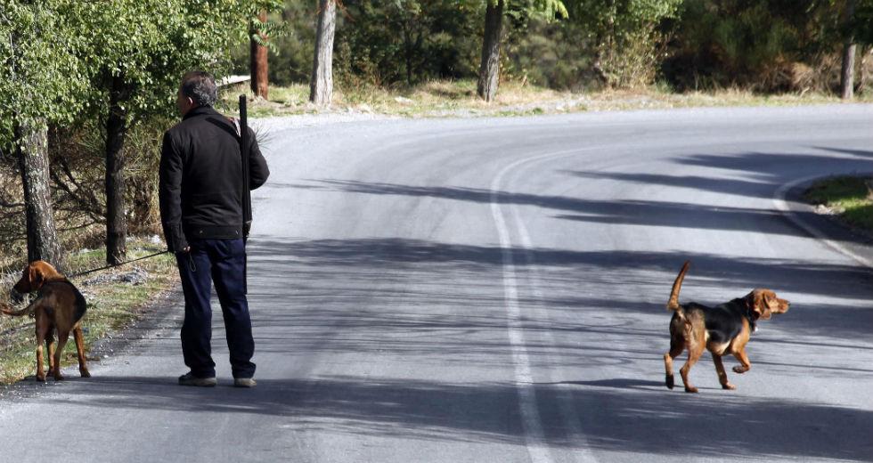 Παραλίγο μοιραίο το κυνήγι στο Διδυμότειχο… Κυνηγός αυτοτραυματίστηκε και χρειάστηκε επέμβαση στα πόδια Παραλίγο μοιραίο το κυνήγι στο Διδυμότειχο… Κυνηγός αυτοτραυματίστηκε και χρειάστηκε επέμβαση στα πόδια
