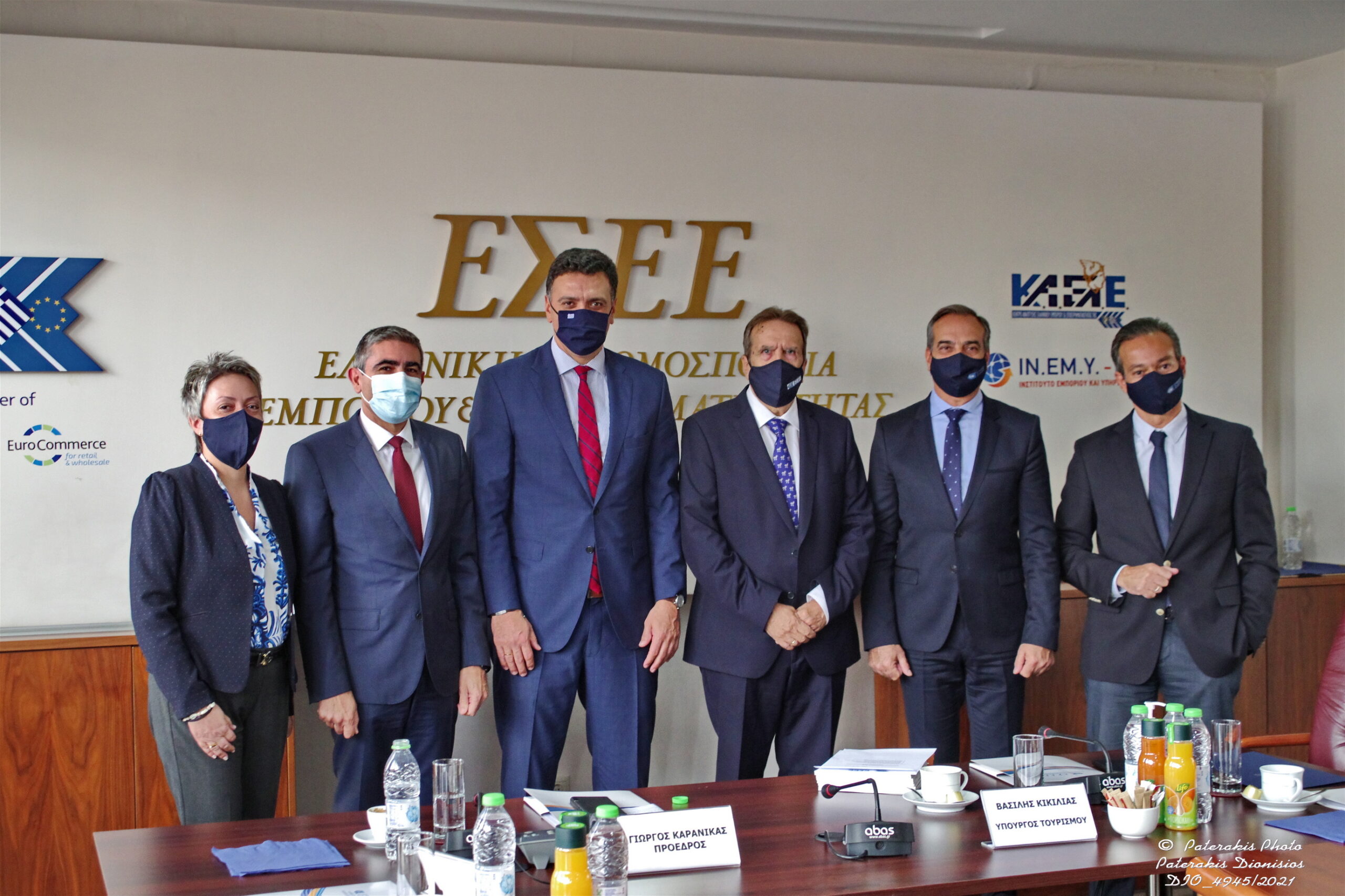 Β. Κικίλιας Άρρηκτα συνδεδεμένα Τουρισμός και Εμπόριο – Σύσκεψη εργασίας Υπουργού Τουρισμού και ΕΣΕΕ Β. Κικίλιας Άρρηκτα συνδεδεμένα Τουρισμός και Εμπόριο – Σύσκεψη εργασίας Υπουργού Τουρισμού και ΕΣΕΕ