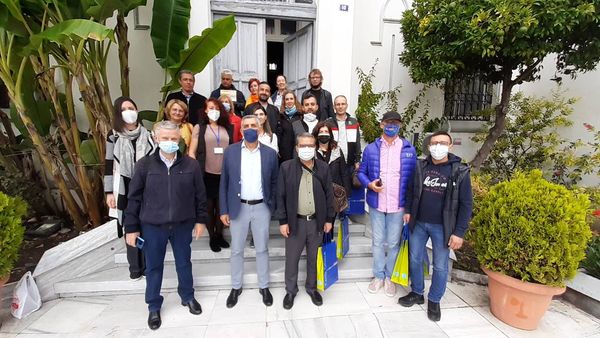Επίσκεψη στο Δημαρχείο Καβάλας ομάδας καθηγητών που συμμετέχουν στο πρόγραμμα Erasmus Επίσκεψη στο Δημαρχείο Καβάλας ομάδας καθηγητών που συμμετέχουν στο πρόγραμμα Erasmus