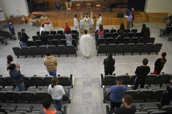 Θεία Λειτουργία στο Μουσικό Σχολείο Κομοτηνής Θεία Λειτουργία στο Μουσικό Σχολείο Κομοτηνής
