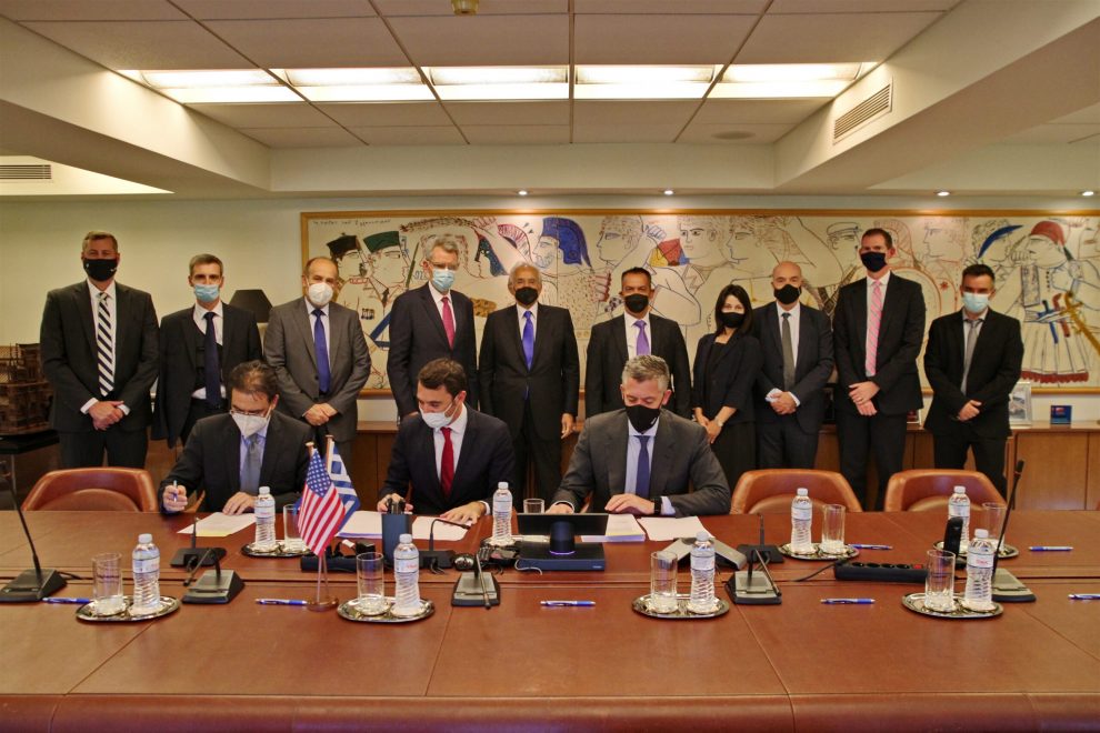 Υπογραφή συμβάσεων για την υλοποίηση της Μονάδας Συνδυασμένου Κύκλου με φυσικό αέριο στην Αλεξανδρούπολη από τον Όμιλο Κοπελούζου