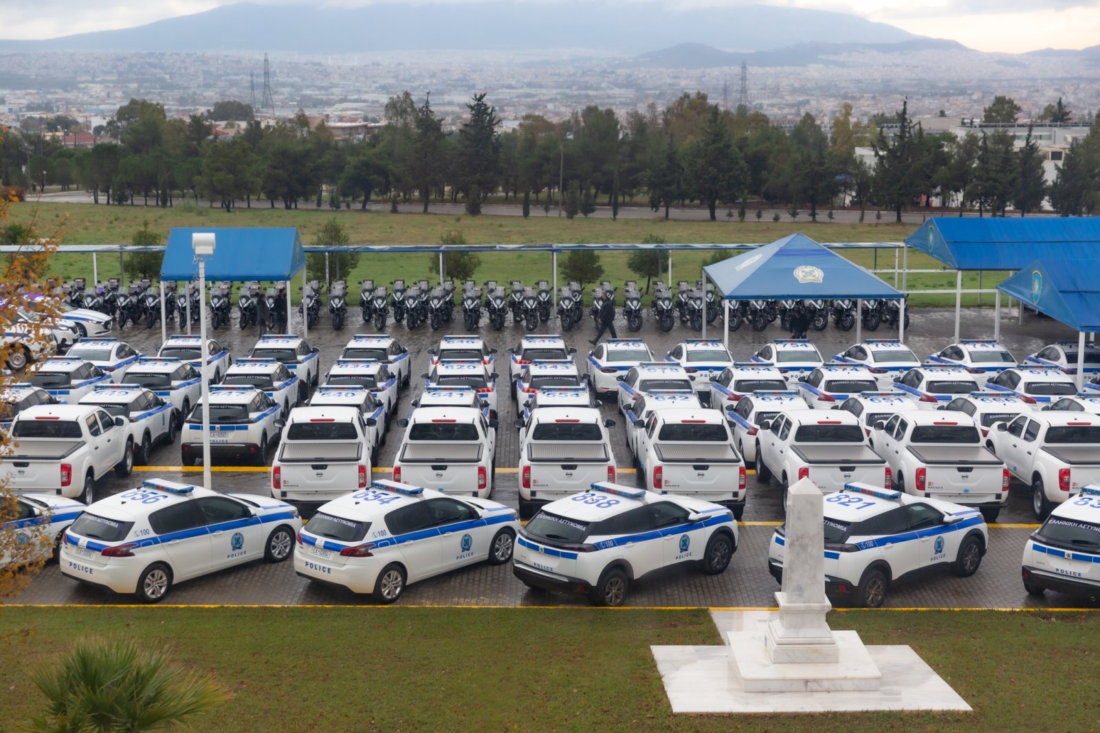 Θεοδωρικάκος:  Με 280 νέα οχήματα ενισχύουμε την ασφάλεια των πολιτών στα σύνορα,  την Αθήνα, την  Θεσσαλονίκη και τις εθνικές οδούς