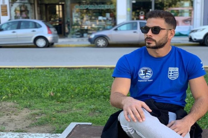 Θα εκπροσωπήσει την Eλλάδα στο Παγκόσμιο της Ταϊλάνδης ο Κομοτηναίος πρωταθλητής Μουάι Τάι Κυριάκος Μπακιρτζής ! Θα εκπροσωπήσει την Eλλάδα στο Παγκόσμιο της Ταϊλάνδης ο Κομοτηναίος πρωταθλητής Μουάι Τάι Κυριάκος Μπακιρτζής !