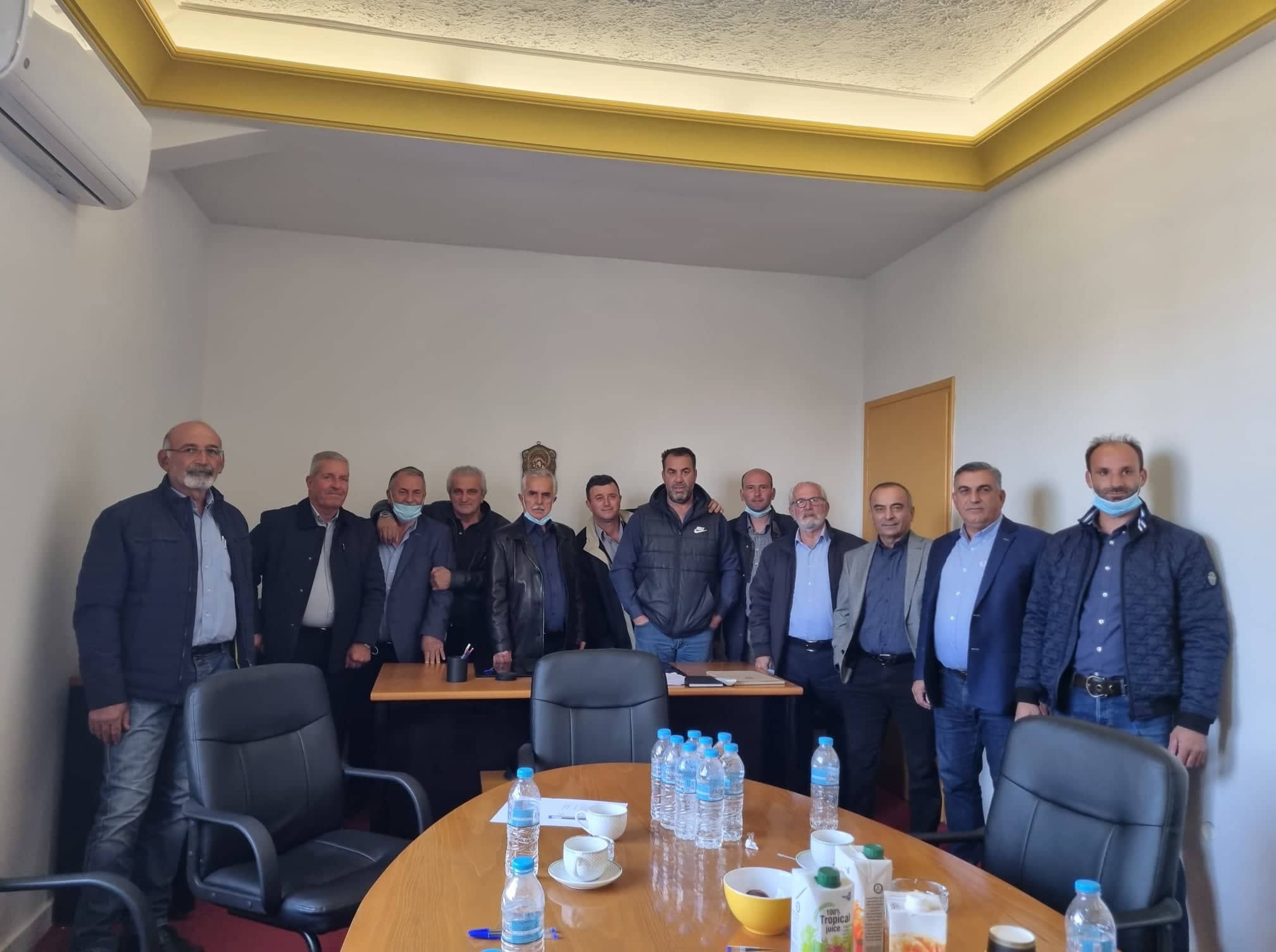 Στην «ΚΑΠΝΙΚΗ» ο Εσάτ Χουσεϊν για τα προβλήματα του καπνού Στην «ΚΑΠΝΙΚΗ» ο Εσάτ Χουσεϊν για τα προβλήματα του καπνού