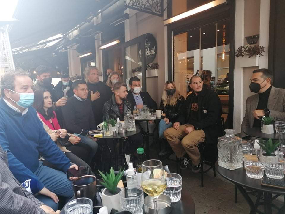 Ο βουλευτής ΣΥΡΙΖΑ-ΠΣ Δημήτρης Χαρίτου υποδέχτηκε τον Αλέξη Τσίπρα στη Ροδόπη (+ fotos) Ο βουλευτής ΣΥΡΙΖΑ-ΠΣ Δημήτρης Χαρίτου υποδέχτηκε τον Αλέξη Τσίπρα στη Ροδόπη (+ fotos)