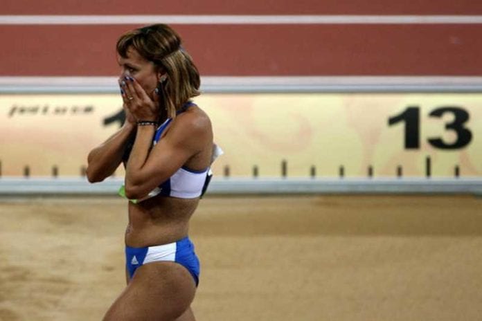 Αποκαλύψεις Δεβετζή για τον πρώην άνδρα της: «Δεν θέλω να τον ξαναδώ! Μου έχει κάνει μεγάλο κακό αλλά τον συγχωρώ» Αποκαλύψεις Δεβετζή για τον πρώην άνδρα της: «Δεν θέλω να τον ξαναδώ! Μου έχει κάνει μεγάλο κακό αλλά τον συγχωρώ»