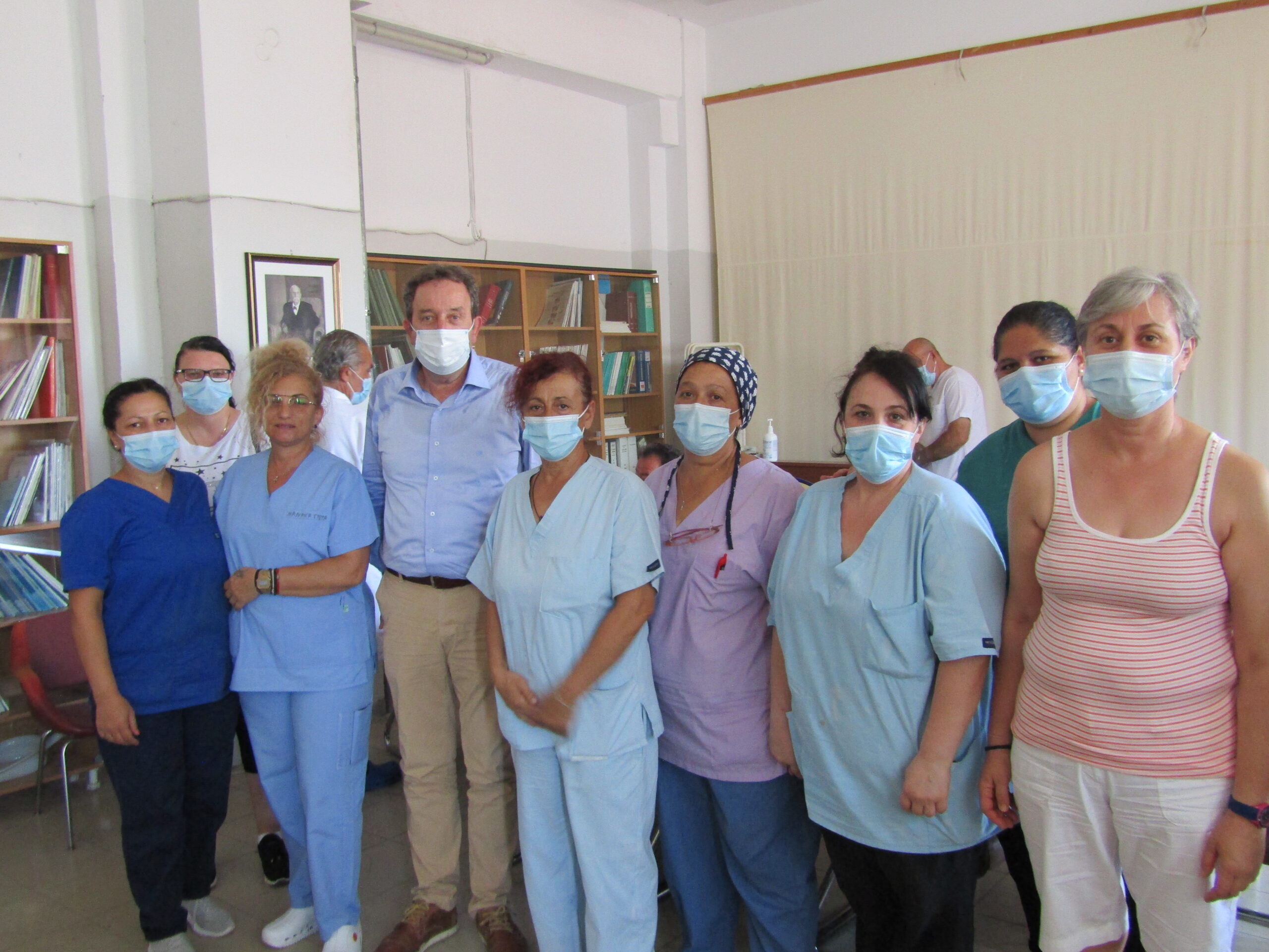 Χαρίτου: «Να παραταθούν οι συμβάσεις ΙΔΟΧ των 53 εργαζόμενων σε καθαριότητα, σίτιση και φύλαξη στο Νοσοκομείο Κομοτηνής»