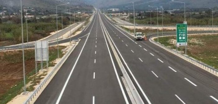 Αυξημένα μέτρα οδικής ασφάλειας σε όλη την επικράτεια κατά την εορταστική περίοδο των Χριστουγέννων, της Πρωτοχρονιάς και των Θεοφανείων Αυξημένα μέτρα οδικής ασφάλειας σε όλη την επικράτεια κατά την εορταστική περίοδο των Χριστουγέννων, της Πρωτοχρονιάς και των Θεοφανείων