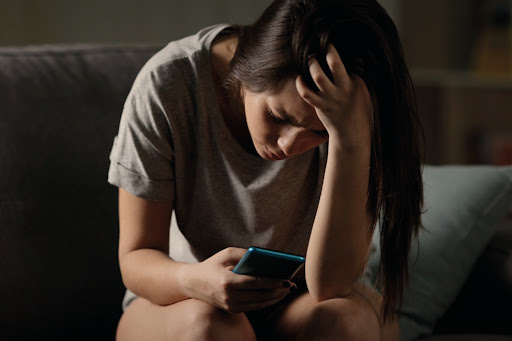 Συγκλονίζει η γυναίκα – θύμα του μαζικού revenge porn – “Μου κατέστρεψε τη ζωή” Συγκλονίζει η γυναίκα – θύμα του μαζικού revenge porn – “Μου κατέστρεψε τη ζωή”
