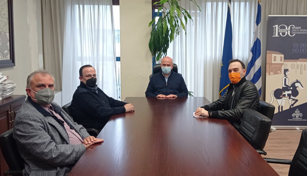 Συνάντηση του Προέδρου του ΕΦΕΠΑΕ με τον Περιφερειάρχη Χ. Μέτιο, προέδρους Επιμελητηρίων ΑΜΘ και εργαζόμενους του υποκαταστήματος ΕΦΕΠΑΕ ΑΜΘ Συνάντηση του Προέδρου του ΕΦΕΠΑΕ με τον Περιφερειάρχη Χ. Μέτιο, προέδρους Επιμελητηρίων ΑΜΘ και εργαζόμενους του υποκαταστήματος ΕΦΕΠΑΕ ΑΜΘ