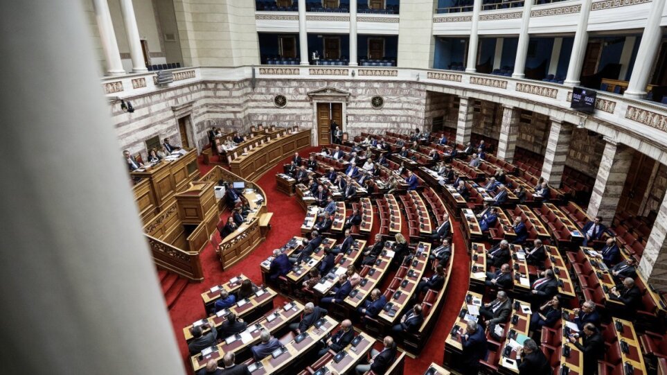 Με 158 «ναι» έναντι 142 «όχι» πέρασε ο νέος κρατικός προϋπολογισμός Με 158 «ναι» έναντι 142 «όχι» πέρασε ο νέος κρατικός προϋπολογισμός