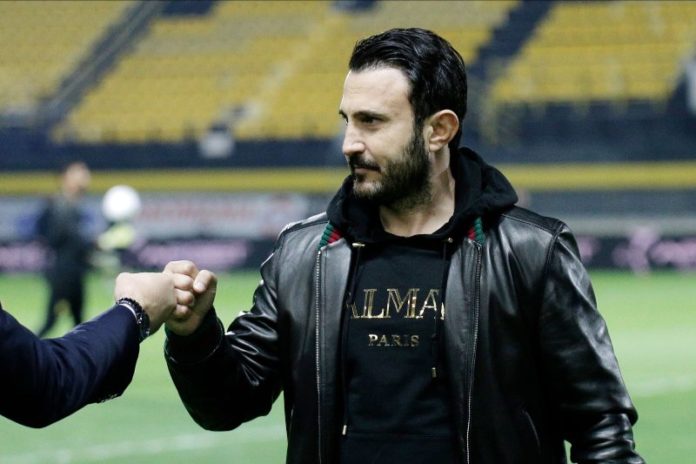 Αιχμές Καρυπίδη για Γαβριηλίδη και κλήρωση Κυπέλλου: «Μάνο τα μπαλάκια τώρα, ξέρετε εκεί στην ΕΠΟ» Αιχμές Καρυπίδη για Γαβριηλίδη και κλήρωση Κυπέλλου: «Μάνο τα μπαλάκια τώρα, ξέρετε εκεί στην ΕΠΟ»