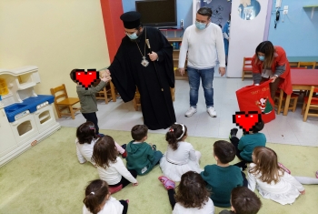Χριστουγεννιάτικη εορτή των βρεφονηπιακών σταθμών της Ι.Μ. Μαρωνείας και Κομοτηνής Χριστουγεννιάτικη εορτή των βρεφονηπιακών σταθμών της Ι.Μ. Μαρωνείας και Κομοτηνής