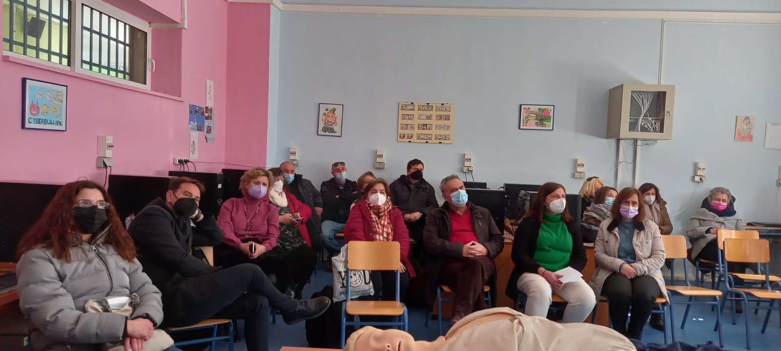 Σεμινάριο Πρώτων Βοηθειών σε εκπαιδευτικούς του 1ου γυμνασίου Ξάνθης Σεμινάριο Πρώτων Βοηθειών σε εκπαιδευτικούς του 1ου γυμνασίου Ξάνθης