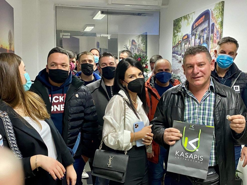 Το Αστικό ΚΤΕΛ Κομοτηνής έκοψε τη βασιλόπιτα για το 2022 Το Αστικό ΚΤΕΛ Κομοτηνής έκοψε τη βασιλόπιτα για το 2022