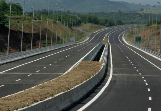 Απαγόρευση κυκλοφορίας φορτηγών άνω των 3,5 τόνων το τριήμερο της 25ης Μαρτίου