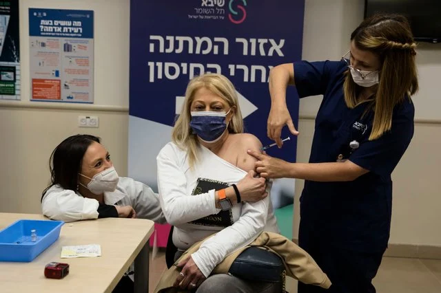 Flurona: Ο νέος, απειλητικός συνδυασμός Covid και γρίπης – Αγωνία στο Ισραήλ για τα «κρυφά» κρούσματα
