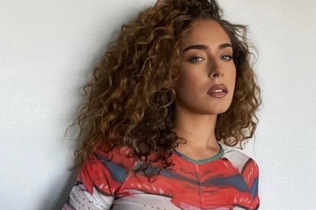 Τρομακτικό απρόοπτο σε γυρίσματα video clip – Η στιγμή που ένα φίδι δαγκώνει 21χρονη τραγουδίστρια (βίντεο) Τρομακτικό απρόοπτο σε γυρίσματα video clip – Η στιγμή που ένα φίδι δαγκώνει 21χρονη τραγουδίστρια (βίντεο)