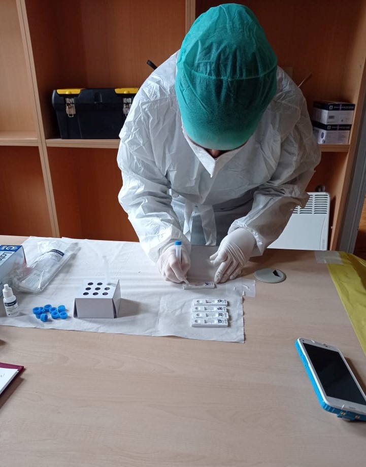Γιατί βγαίνει αρνητικό το rapid test και θετικό το PCR – Πότε πρέπει να γίνονται Γιατί βγαίνει αρνητικό το rapid test και θετικό το PCR – Πότε πρέπει να γίνονται