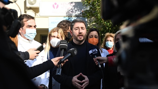 Ανδρουλάκης: Θα καταψηφίσουμε την κυβέρνηση, αλλά δεν θα συμμετέχουμε στα μικροκομματικά παιχνίδια του Τσίπρα Ανδρουλάκης: Θα καταψηφίσουμε την κυβέρνηση, αλλά δεν θα συμμετέχουμε στα μικροκομματικά παιχνίδια του Τσίπρα