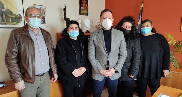 Ο Δήμαρχος Αλεξανδρούπολης συναντήθηκε με το ΔΣ του συλλόγου Ποντίων Φερών Ο Δήμαρχος Αλεξανδρούπολης συναντήθηκε με το ΔΣ του συλλόγου Ποντίων Φερών