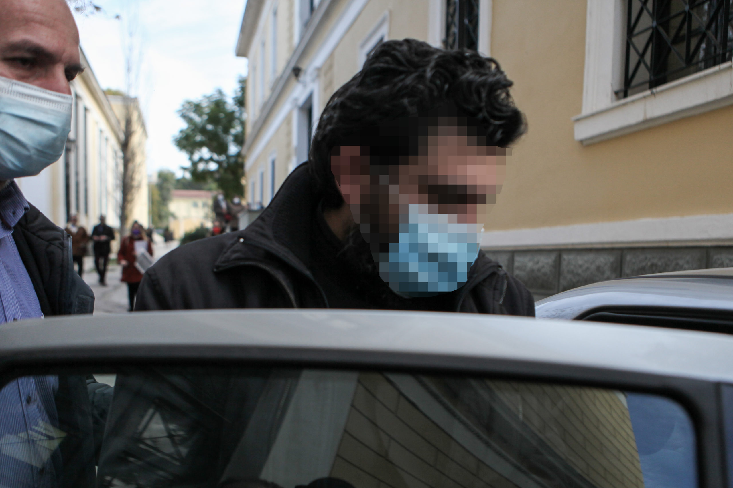 Νέα καταγγελία και από άλλη κοπέλα για τον 37χρονο ιερέα Νέα καταγγελία και από άλλη κοπέλα για τον 37χρονο ιερέα