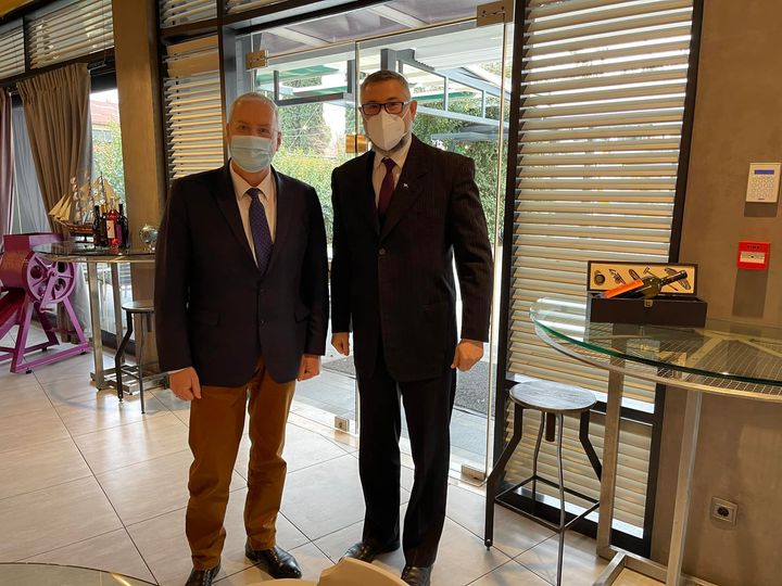 Ο Ιλχάν Αχμέτ συναντήθηκε με τον Πρέσβη της Αυστραλίας στην Αθήνα Ο Ιλχάν Αχμέτ συναντήθηκε με τον Πρέσβη της Αυστραλίας στην Αθήνα