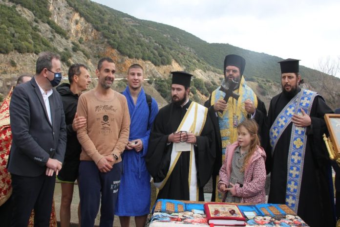 «Repeat» από τον Μηνά Ισπυρλίδη! Έπιασε ξανά τον Σταυρό στον ποταμό Κομψάτο ο νυν παίκτης Αβάτου και ΑΟΞ «Repeat» από τον Μηνά Ισπυρλίδη! Έπιασε ξανά τον Σταυρό στον ποταμό Κομψάτο ο νυν παίκτης Αβάτου και ΑΟΞ