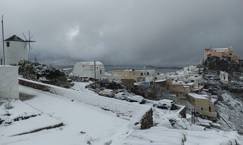 «Άσπρισαν» οι Κυκλάδες – Όμορφες εικόνες από τα νησιά «Άσπρισαν» οι Κυκλάδες – Όμορφες εικόνες από τα νησιά