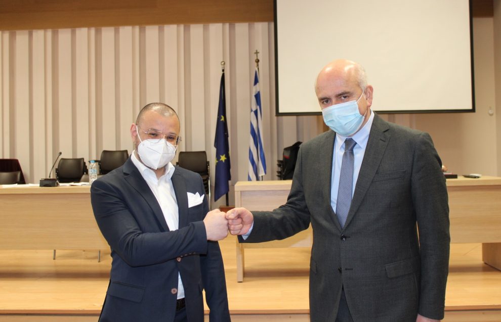 Επανεξελέγη πρόεδρος του Περιφερειακού Συμβουλίου ΑΜΘ ο Χρήστος Παπαθεοδώρου Επανεξελέγη πρόεδρος του Περιφερειακού Συμβουλίου ΑΜΘ ο Χρήστος Παπαθεοδώρου