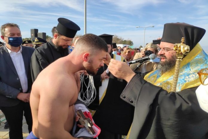 Πρώην αθλητής του ΓΑΣ Κομοτηνή ο «συνήθης ύποπτος» που έπιασε τον Σταυρό στο Φανάρι Ροδόπης Πρώην αθλητής του ΓΑΣ Κομοτηνή ο «συνήθης ύποπτος» που έπιασε τον Σταυρό στο Φανάρι Ροδόπης