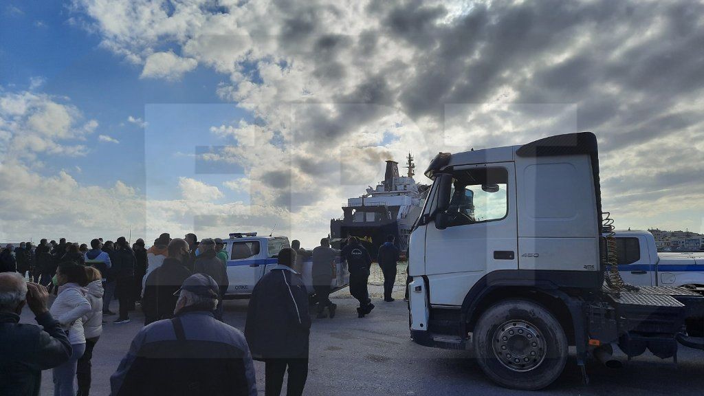 Κάτοικοι της Χίου δεν άφησαν να κατέβουν μηχανήματα για έργα στη Νέα Δομή προσφύγων-μεταναστών