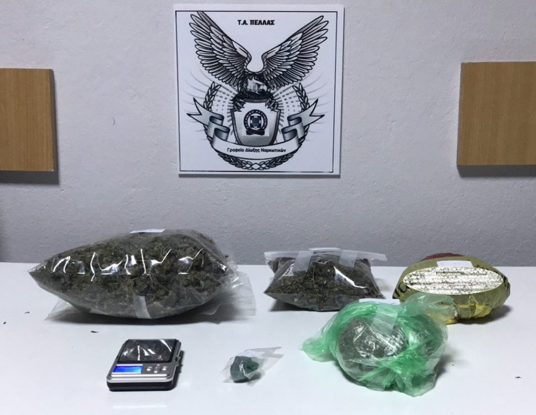 Συνελήφθη ημεδαπός για κατοχή ηρωίνης και κάνναβης σε περιοχή της Πέλλας Συνελήφθη ημεδαπός για κατοχή ηρωίνης και κάνναβης σε περιοχή της Πέλλας