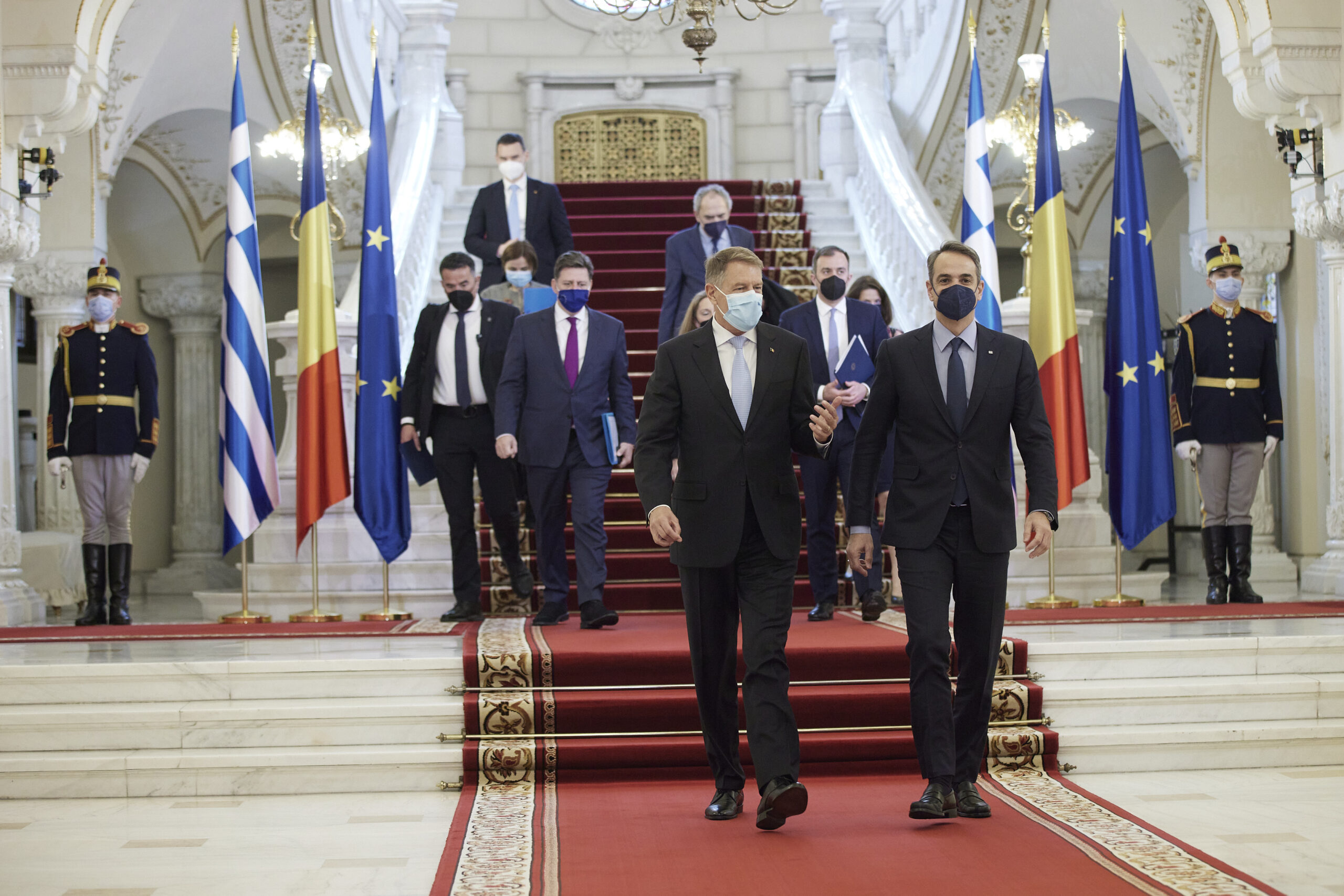 Συναντήσεις του Πρωθυπουργού με τον Πρόεδρο και τον Πρωθυπουργό της Ρουμανίας στο Βουκουρέστι