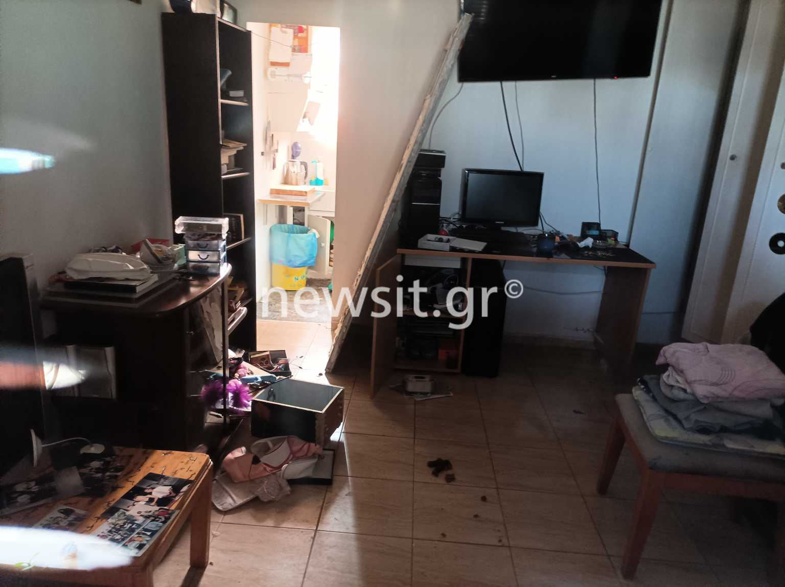 Κυψέλη: Με μακρυμάνικo η αδερφή του 7χρονου στο σχολείο για να μην φαίνονται τα σημάδια των ξυλοδαρμών Κυψέλη: Με μακρυμάνικo η αδερφή του 7χρονου στο σχολείο για να μην φαίνονται τα σημάδια των ξυλοδαρμών