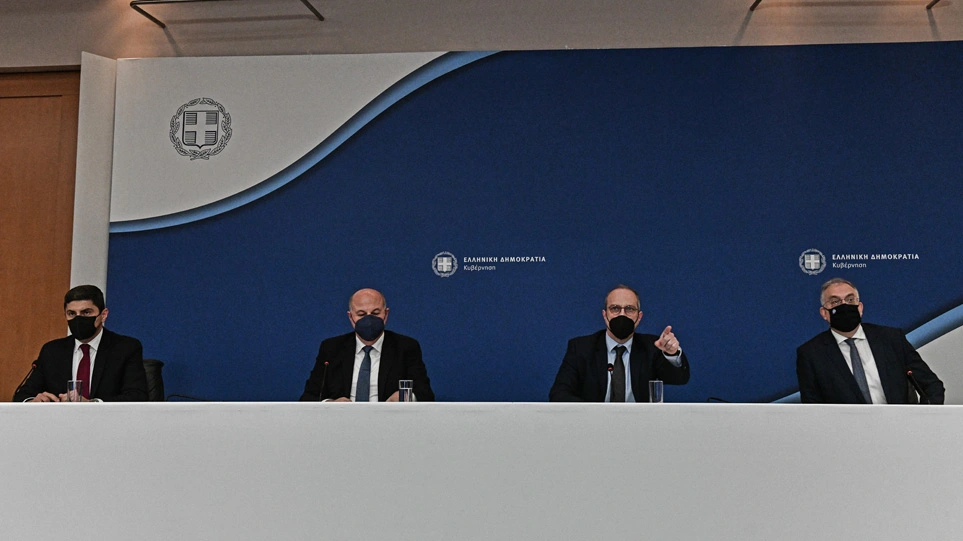 Πρόσθετες νομοθετικές πρωτοβουλίες της Κυβέρνησης για την αντιμετώπιση της οπαδικής βίας Πρόσθετες νομοθετικές πρωτοβουλίες της Κυβέρνησης για την αντιμετώπιση της οπαδικής βίας