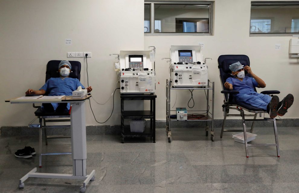 Κορωνοϊός: 11.883 νέα κρούσματα και 51 θάνατοι Κορωνοϊός: 11.883 νέα κρούσματα και 51 θάνατοι