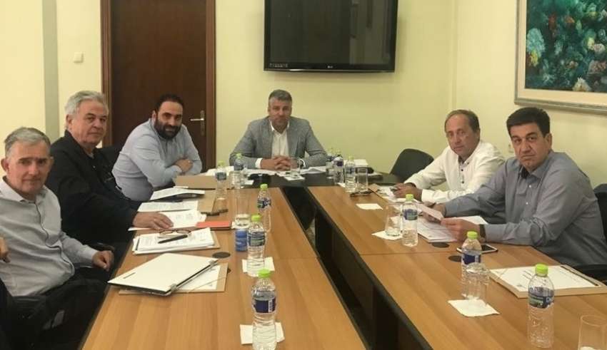 «Ύστατη έκκληση» από τα Επιμελητήρια στον Μητσοτάκη για το 12% «Ύστατη έκκληση» από τα Επιμελητήρια στον Μητσοτάκη για το 12%