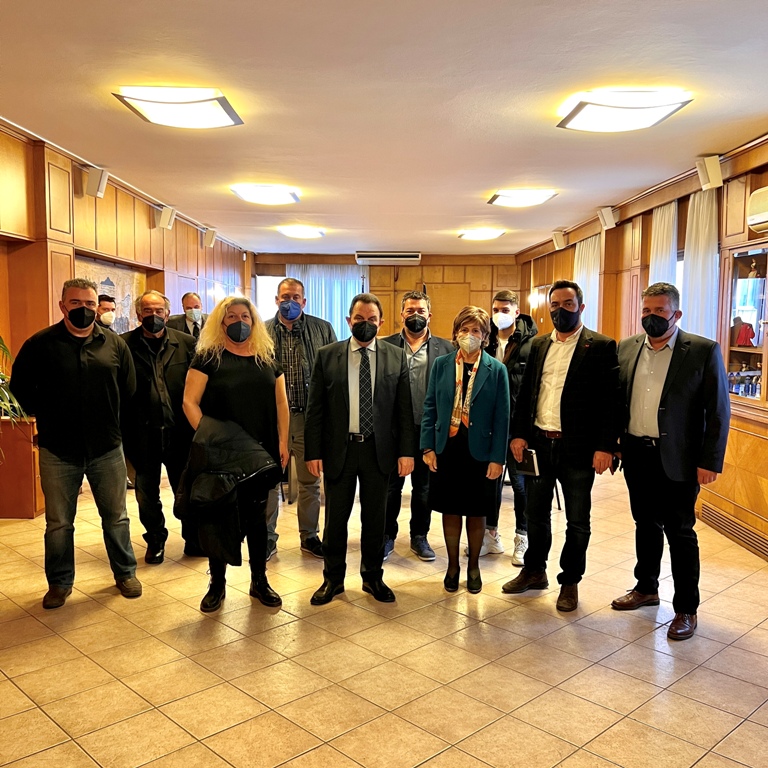 Ο Γιώργος Γεωργαντάς συναντήθηκε με εκπροσώπους των μπλόκων του Προμαχώνα Ο Γιώργος Γεωργαντάς συναντήθηκε με εκπροσώπους των μπλόκων του Προμαχώνα
